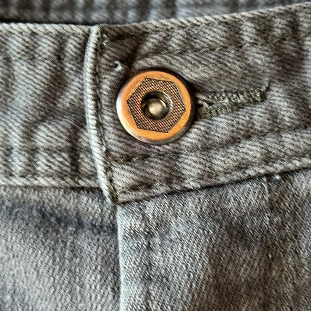 Men's Mountain Hardwear Straight‎ Leg Grey Denim Active Jeans Size 32X32